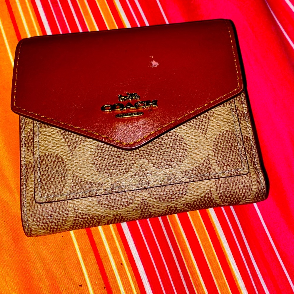Coach fold out leather wallet barely used